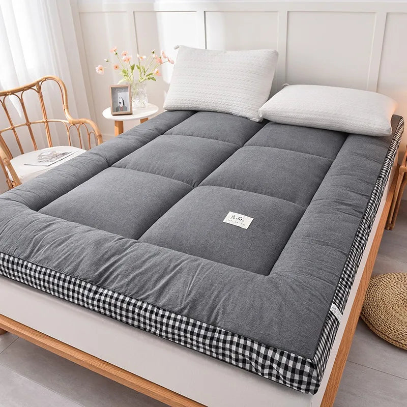 NewestFoldable Lightweight Portable Sleeping Pad/Tatami Mat Japanese Futon Mattress  Soft Fabric,Easy Storage & Travel Mattress