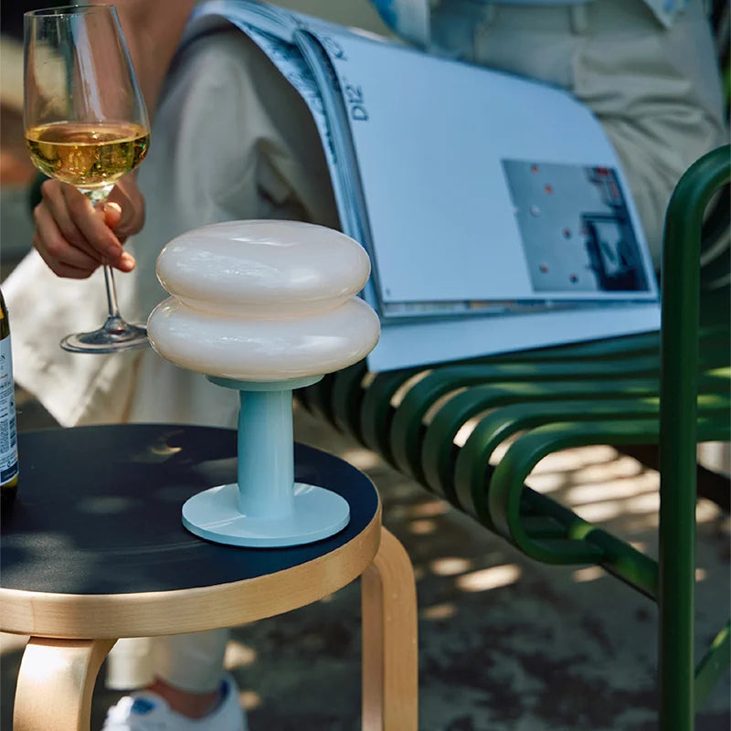 Highly recommended rechargeable LED lamp, 3-level dimming. Usable in bedroom, living room. Easy to operate, safe, reliable.