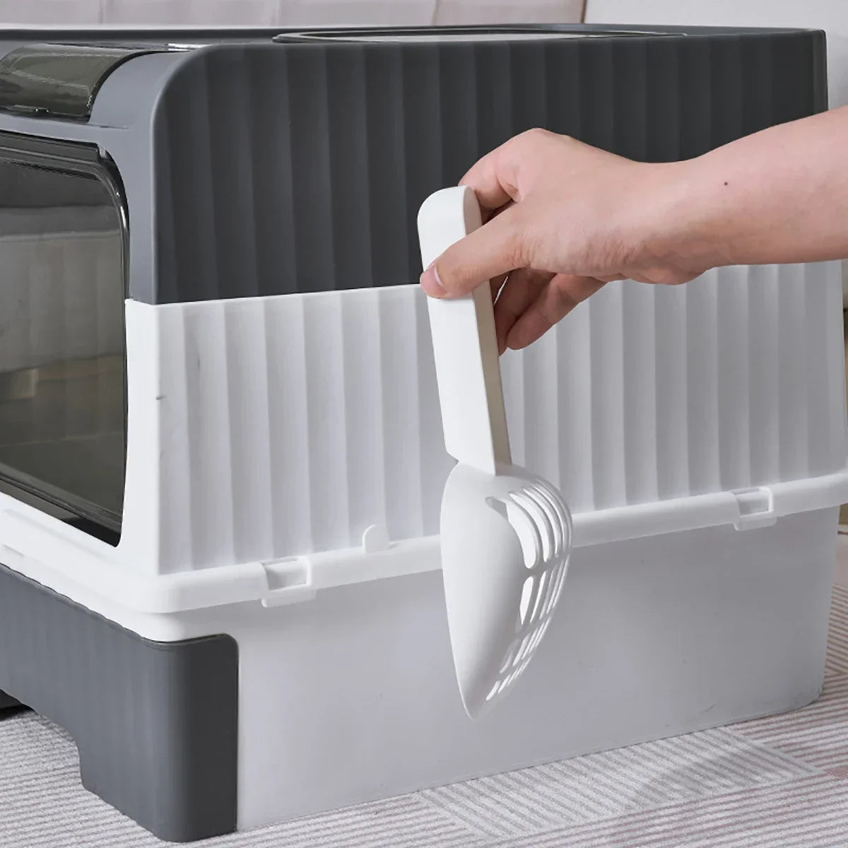 Pet Litter Box Kitten Anti Splash Toilet Fully Enclosed Spill proof Deodorant Cat Toilet Plastic Sandbox Cat Bedpan Sanitary Tra
