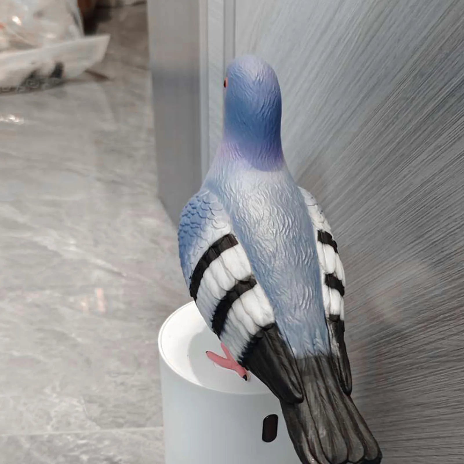 Induction Soap Dispenser Battery Powered Automatic Foaming Soap Dispenser Refillable Blue Bird Shape Touchless for Kitchen